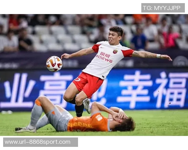 李帅致敬四星球迷：每一个冠军都是我们共同努力的结果