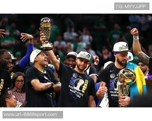 勇士全力支持库里重返巅峰放弃双时间线专注当下传奇之路